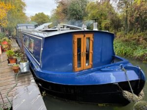 Read more about the article Do you need a licence to own a narrowboat? Everything explained