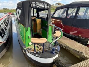 Read more about the article 10 Things to Check Before Buying a Used Narrowboat