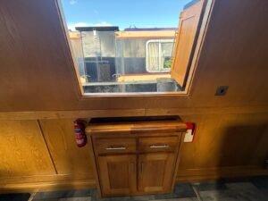 Read more about the article How Long Does It Take to Sell a Narrowboat Through a Broker?