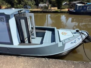 Read more about the article Selling a canal boat in Worcester: what boat owners need to know