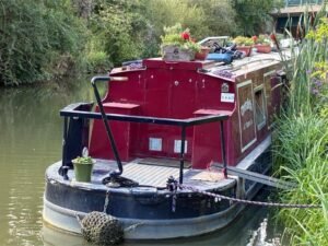 Read more about the article Best Narrowboat Lengths for Different Lifestyles | The Boat Brokers